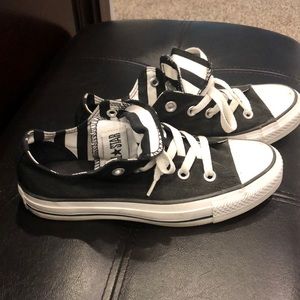 Converse Chucks women’s size 6